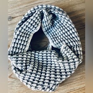 GAP infinity neck warmer funnel scarf
